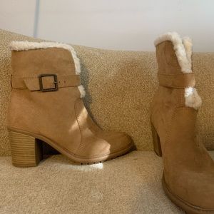 NEVER WORN Snow Bootie